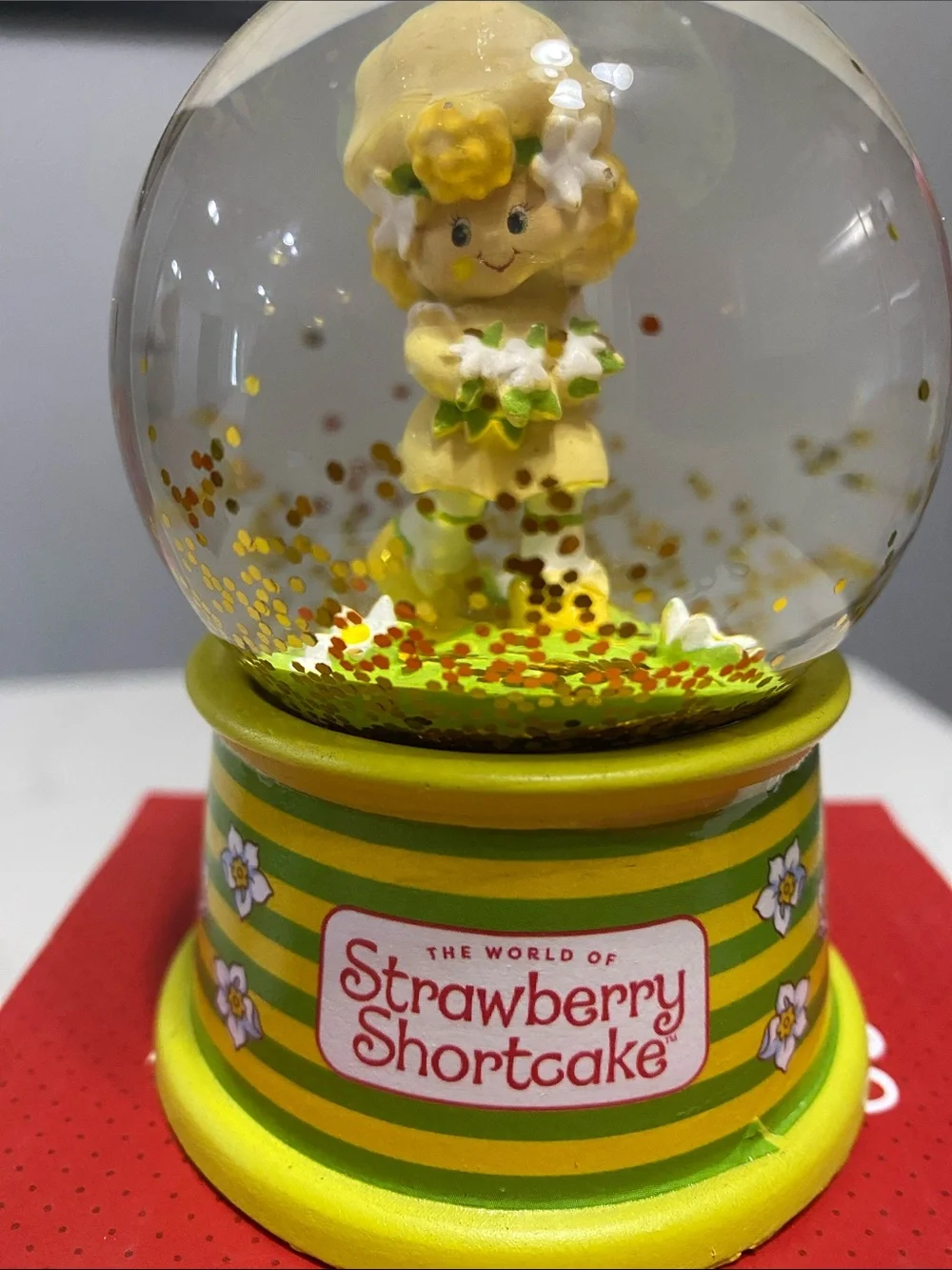 The World of Strawberry Shortcake Lemon Meringue Snow Globe